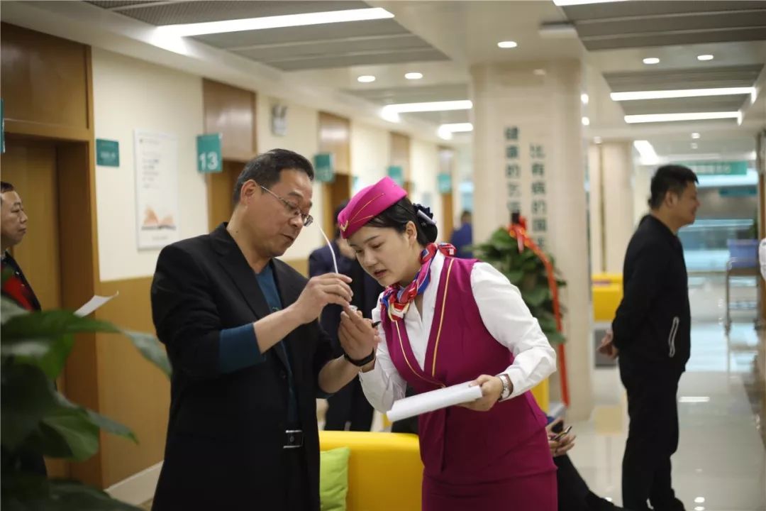 合肥24小时套医保卡(北京医保卡使用指南)